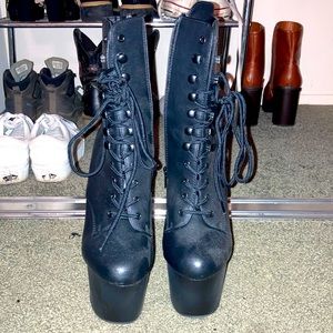 6 inch Black Pleasers